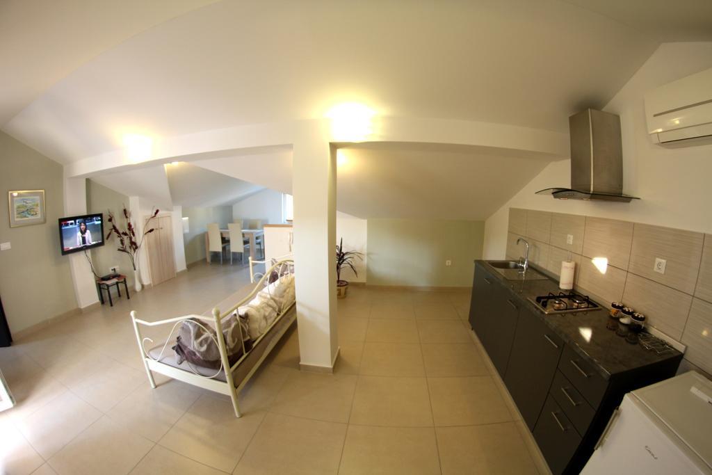 Apartments Ella Šibenik Cameră foto
