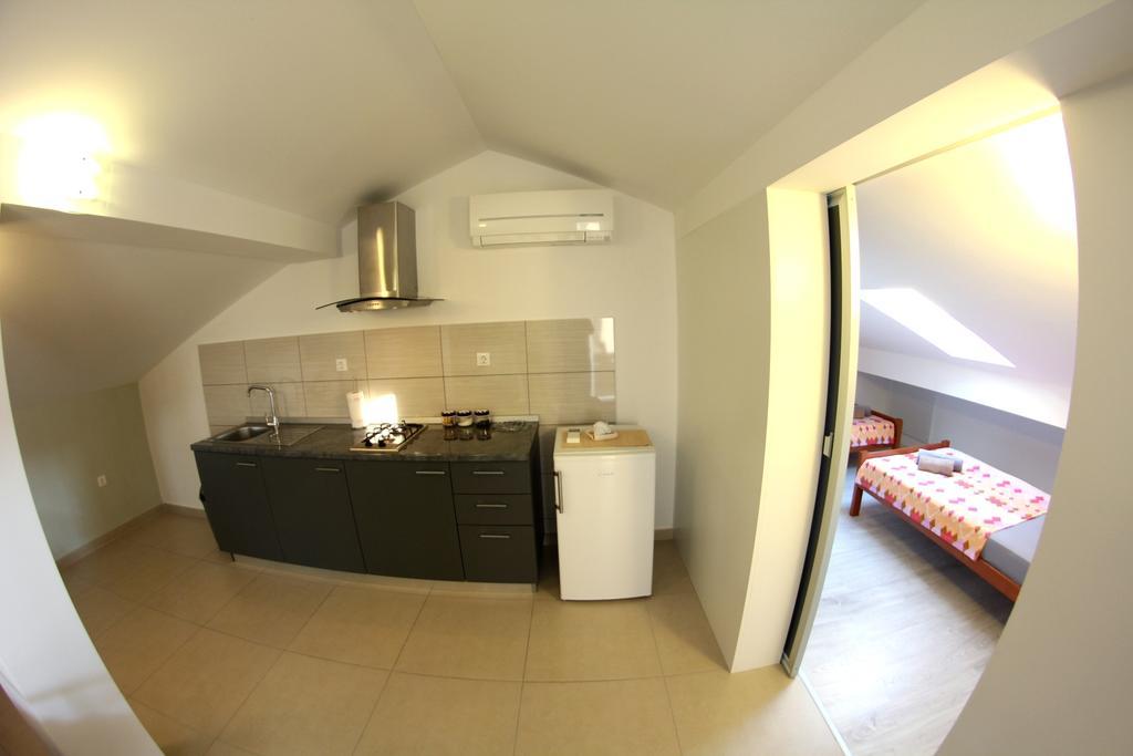 Apartments Ella Šibenik Cameră foto