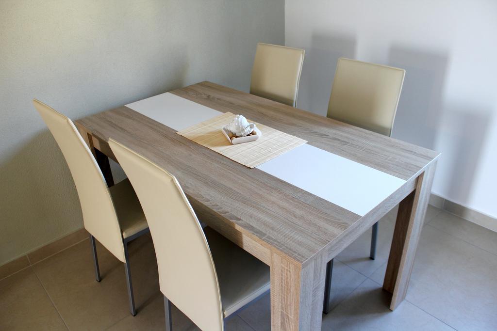 Apartments Ella Šibenik Cameră foto